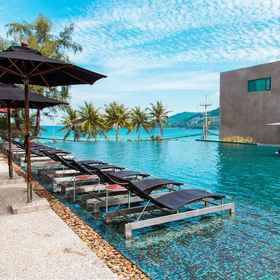 B-Lay Tong Beach Resort1 , 飯店普吉岛