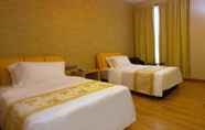 Bedroom 6 Hotel Shiki by Holmes Hotel