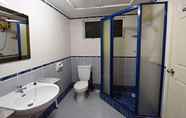 Toilet Kamar 3 GET Homestay Melaka