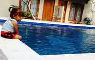 Swimming Pool 3 Santai Homestay 