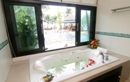 Toilet Kamar 5 Sand Sea Beach Resort   