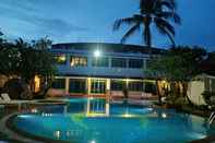 Bangunan Sand Sea Beach Resort   