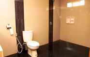 In-room Bathroom 7 Villa Watu Emas 1 