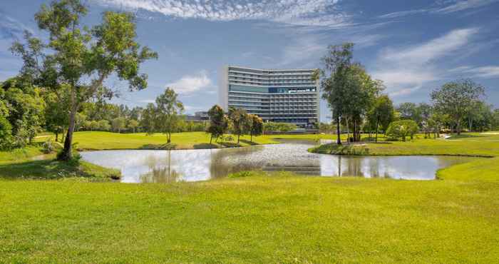 Bên ngoài Radisson Golf & Convention Center Batam