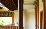 Luar Bangunan 6 Ubud Hotel & Cottages Malang