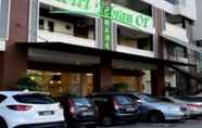 ภายนอกอาคาร 4 Hotel Tebrau CT by Holmes Hotel