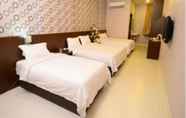 Bedroom 6 Hotel Tebrau CT by Holmes Hotel