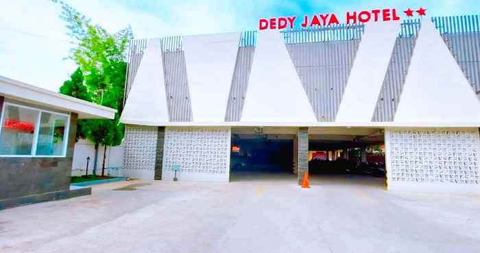 Luar Bangunan Urbanview Hotel Dedy Jaya Brebes