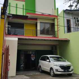 Cemara Residence Semarang 1, โรงแรม & ที่พัก Dimsum Dua Nona