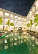 SWIMMING_POOL Hotel Ammi Cepu