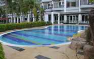 Kolam Renang 7 Thistle Port Dickson