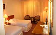 Bedroom 2 Royal Asia Hotel