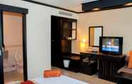 Bedroom 3 Rattana Beach Hotel Karon