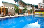 Swimming Pool 4 Rattana Beach Hotel Karon