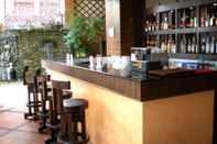 Bar, Cafe and Lounge Rattana Beach Hotel Karon