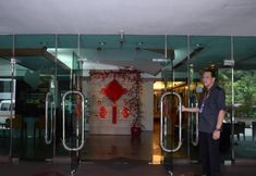 Lobby 4 The Maple Suite