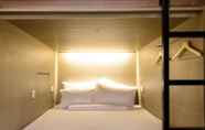 Bedroom 5 BEAT. Capsule Hostel @ Boat Quay