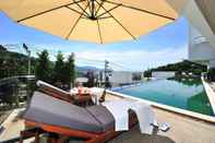 Swimming Pool Lae Lay Suites 