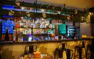 Bar, Cafe and Lounge 7 Tuana Patong Holiday 
