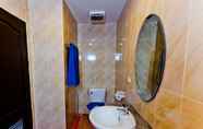 Toilet Kamar 6 Room Actually