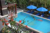 Swimming Pool Breeze Villa