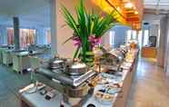 Restaurant 5 Ramada by Wyndham Phuket Southsea