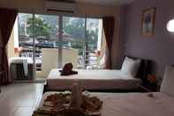 Kamar Tidur Number 1 Guesthouse & Restaurant