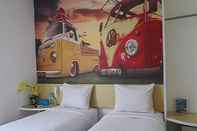Bedroom Hotel 88 Kedoya Jakarta