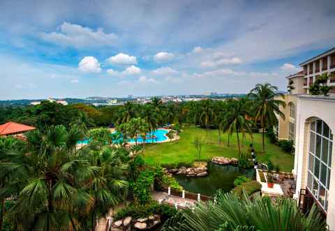 Exterior Bangi Resort Hotel