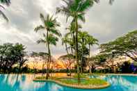 Kolam Renang Bangi Resort Hotel