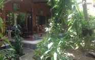 Common Space 2 Nyoman Astana Bungalow