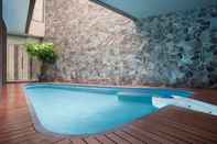 Swimming Pool Sawana Suites