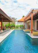 SWIMMING_POOL Three Brothers Legian Suite and Villa