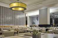 Bar, Cafe and Lounge AC Hotel by Marriott Penang