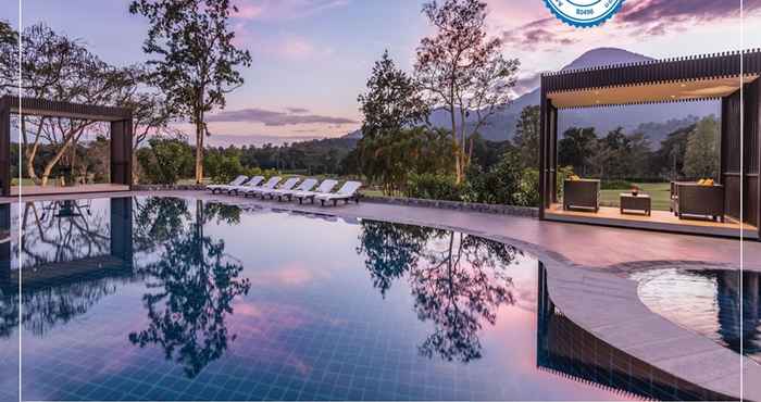 Swimming Pool Chatrium Golf Resort Soi Dao Chanthaburi