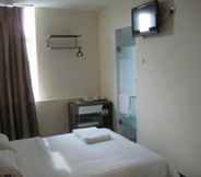 Bedroom 7 101 Lake View Hotel Puchong