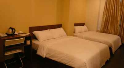 Bedroom 4 101 Lake View Hotel Puchong