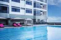 Swimming Pool Fahrenheit Suites Kuala Lumpur