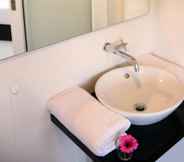 Toilet Kamar 3 V Hotel Kuala Lumpur