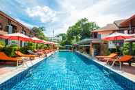Kolam Renang Sunrise Resort (SHA Plus+)