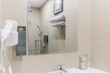 In-room Bathroom Rest Bugis Hotel