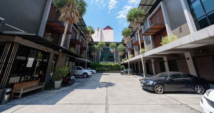 Bangunan Siam Swana Hotel