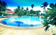 Swimming Pool 3 The Circle Residence Jomtien