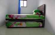 Toilet Kamar 6 Amelia 2 Guest House