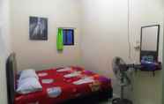 Kamar Tidur 4 Amelia 2 Guest House