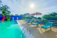 Swimming Pool Blue Wave Hotel Hua Hin