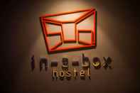 ล็อบบี้ In a Box Hostel