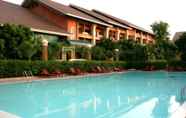 Swimming Pool 5 Fairtex Sports Club and Hotel