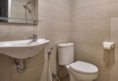 In-room Bathroom 6 Tirta Mansion Lippo Village