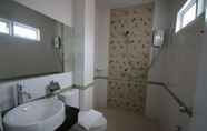 Toilet Kamar 3 Karon Sea Side